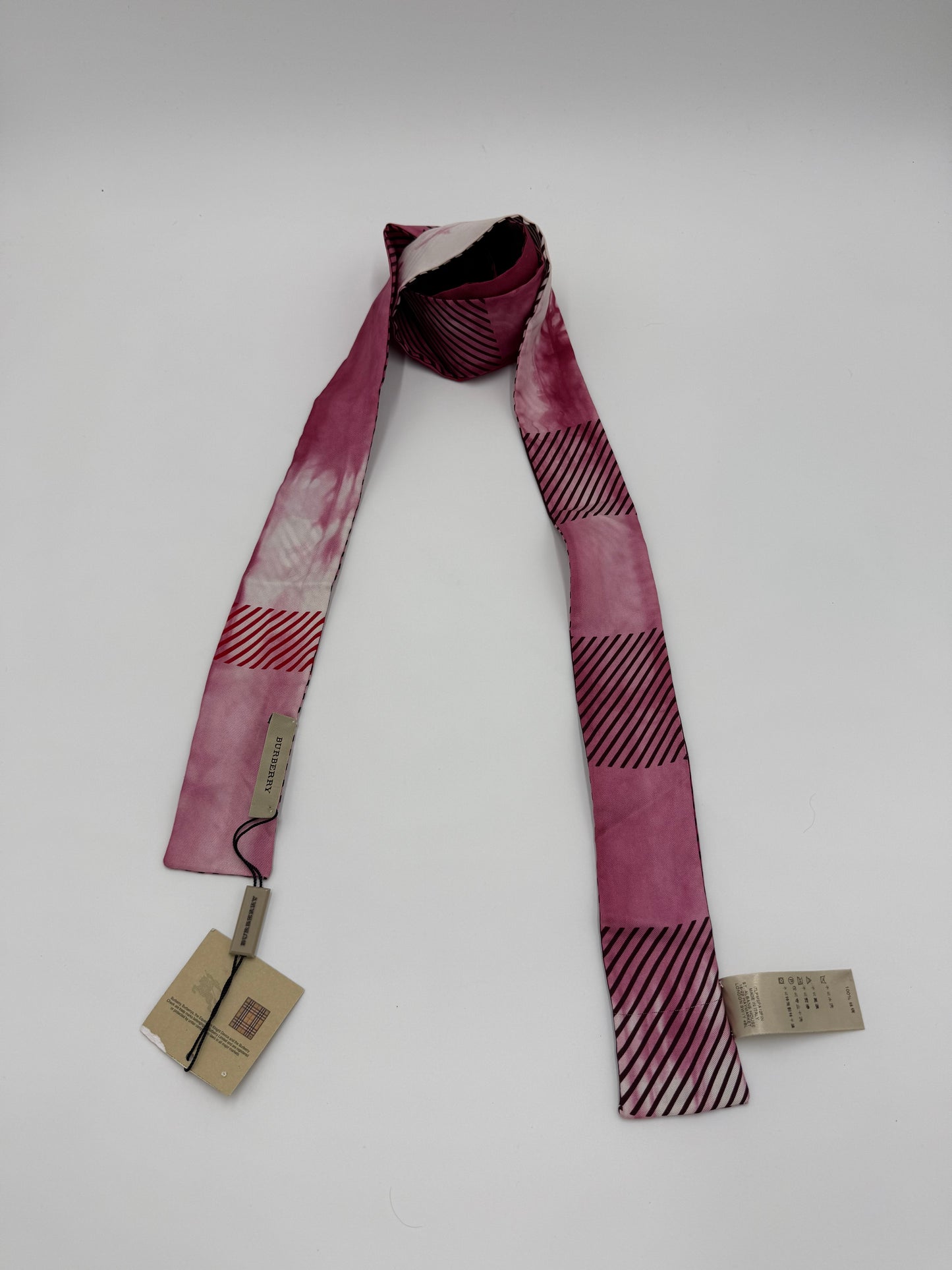Burberry Foulard Twill di Seta Vintage Rosa