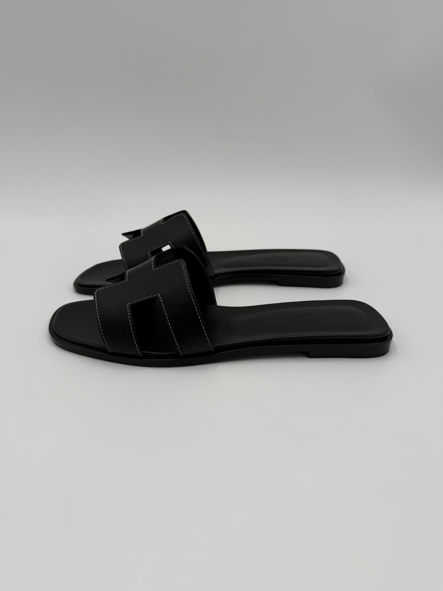 Hermès Sandali Oran in Pelle Nera