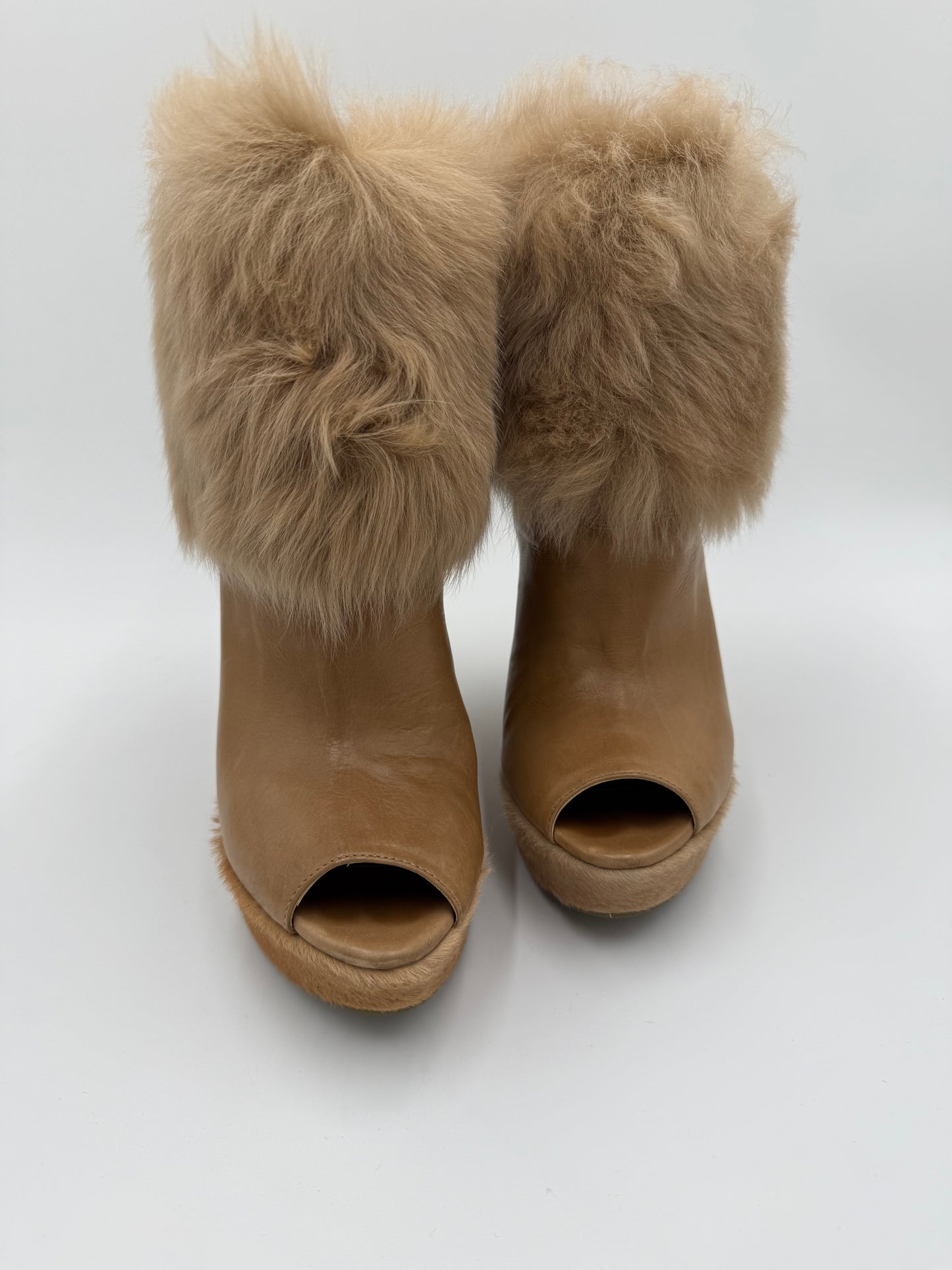 Prada Stivaletti Peep-Toe con Zeppa e Rivestimento in Pelliccia Beige