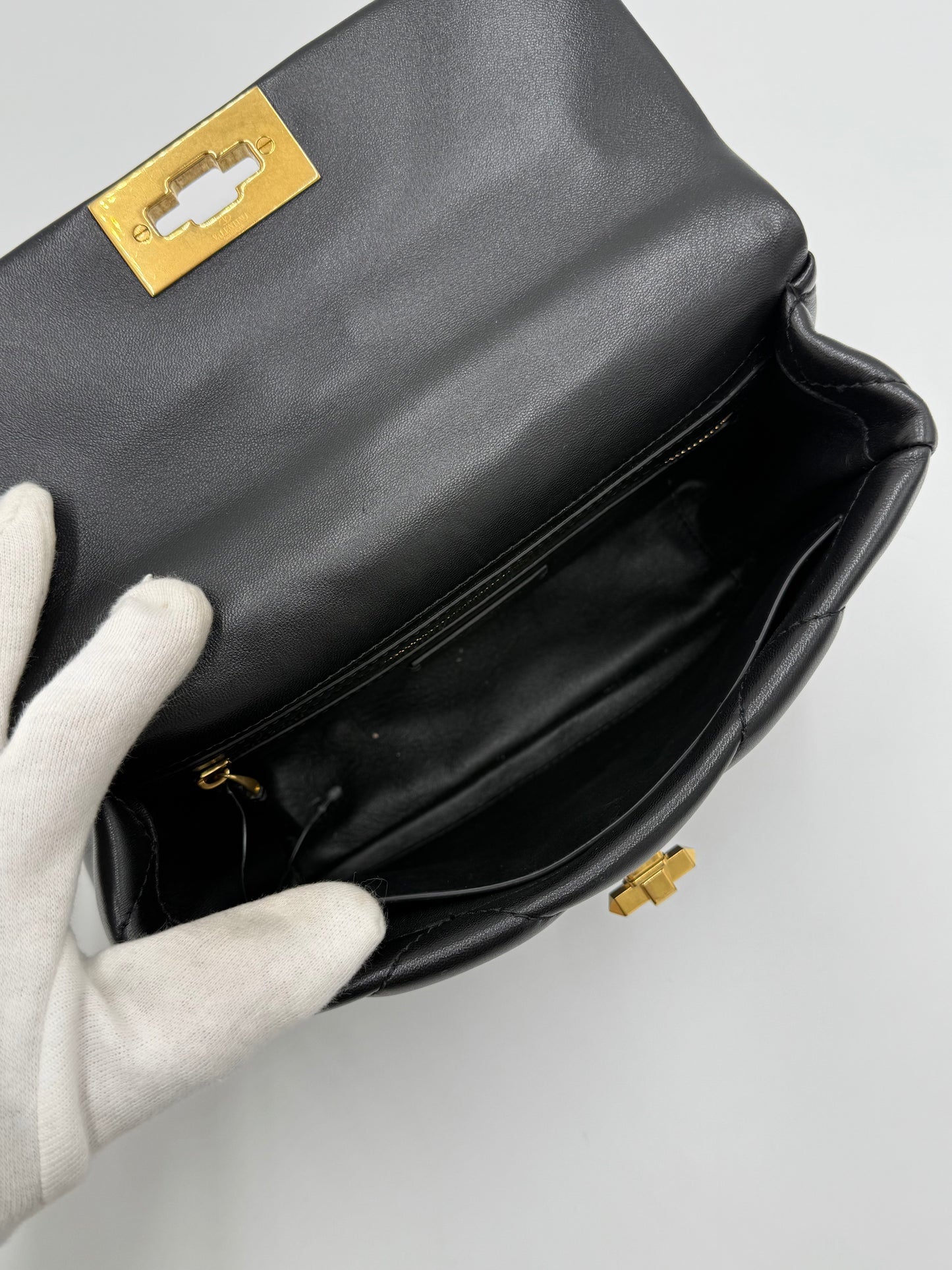 Valentino Garavani Borsa Roman Spike in Pelle Trapuntata Nera