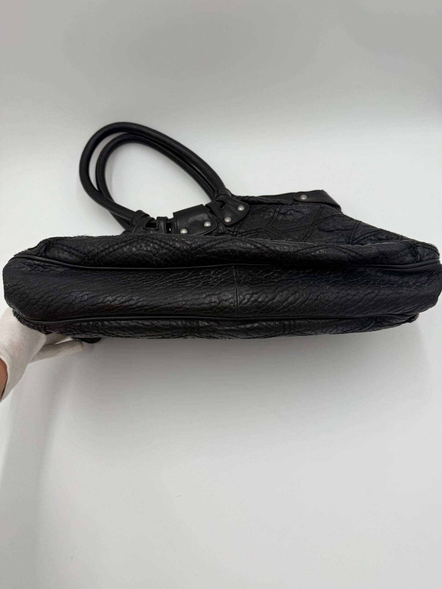 Salvatore Ferragamo Borsa Vintage Hobo in Pelle Nera
