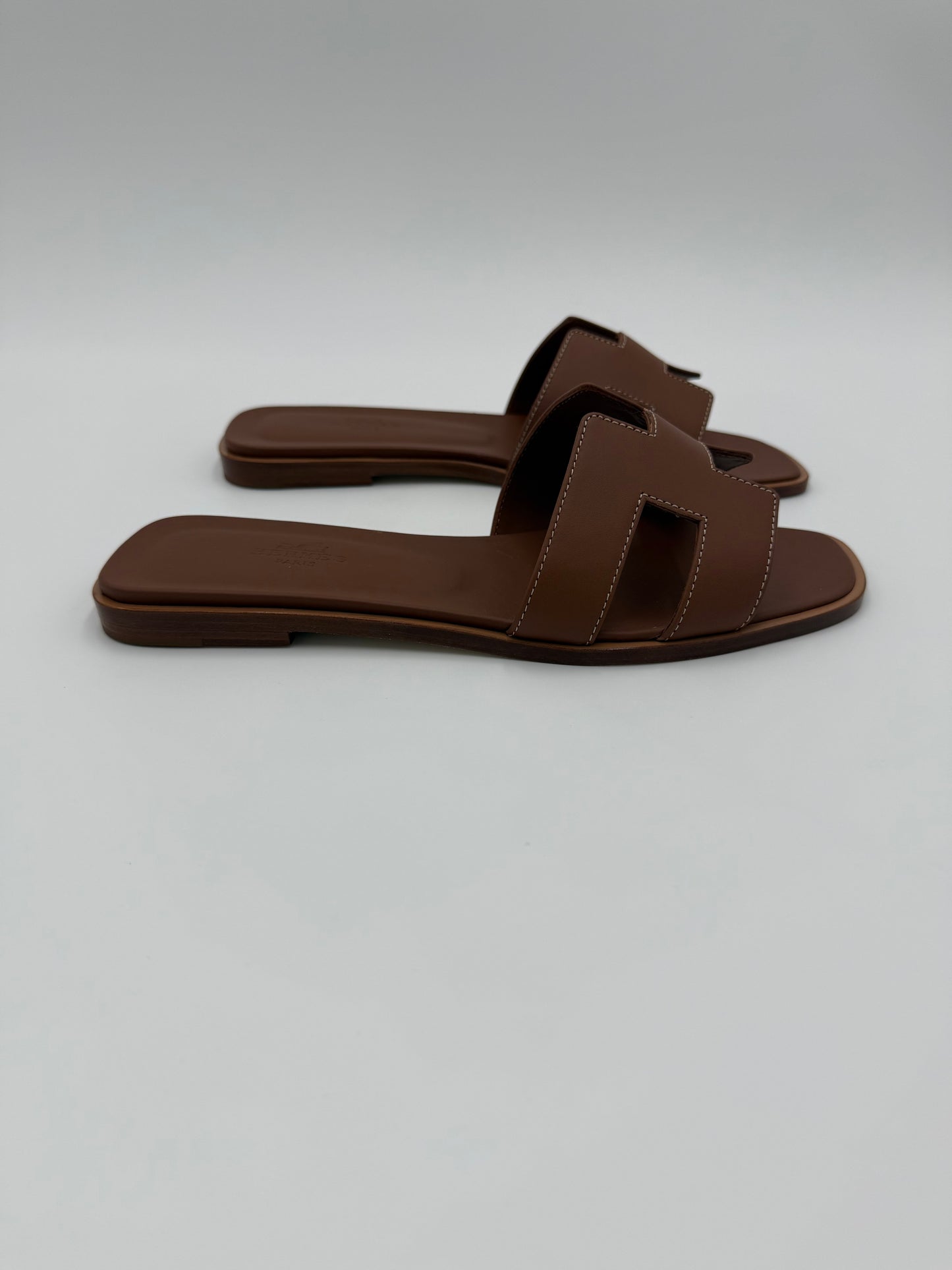 Hermès Sandali Oran in Pelle Gold