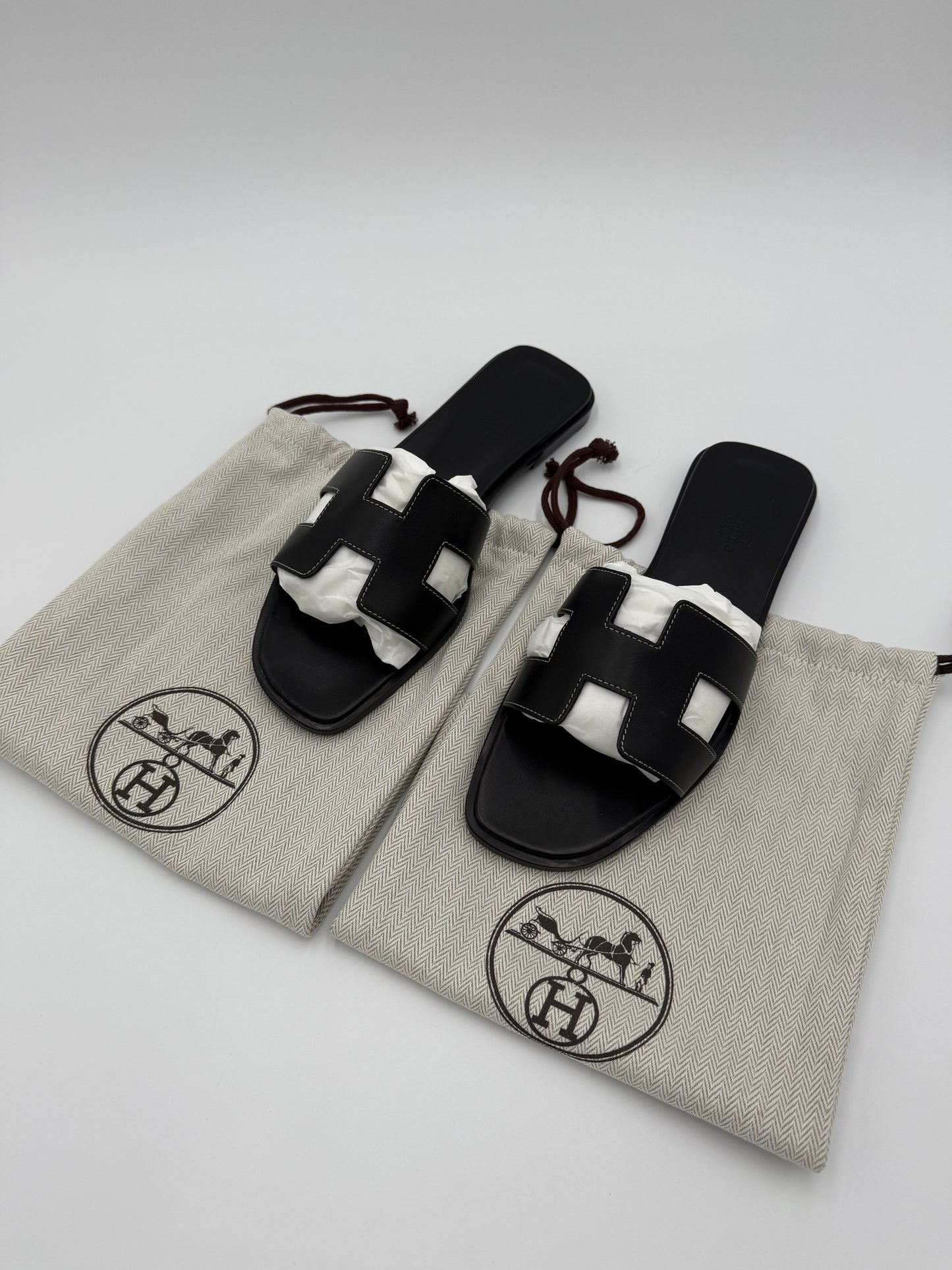 Hermès Sandali Oran in Pelle Nera