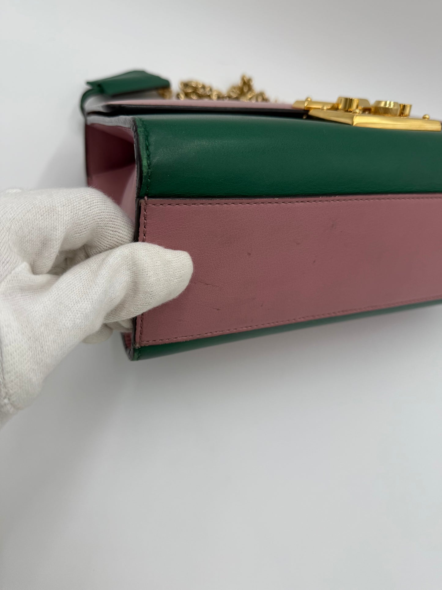 Gucci Borsa a Spalla Padlock in Pelle Bicolore Rosa e Verde