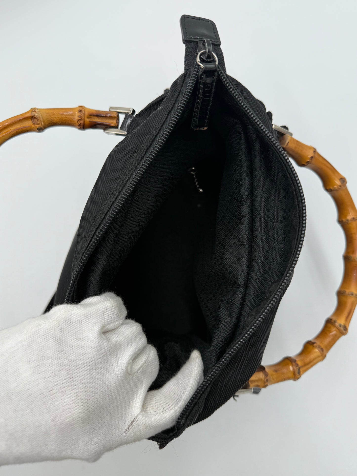 Gucci Borsa a Mano e Tracolla Bamboo in Nylon Nero