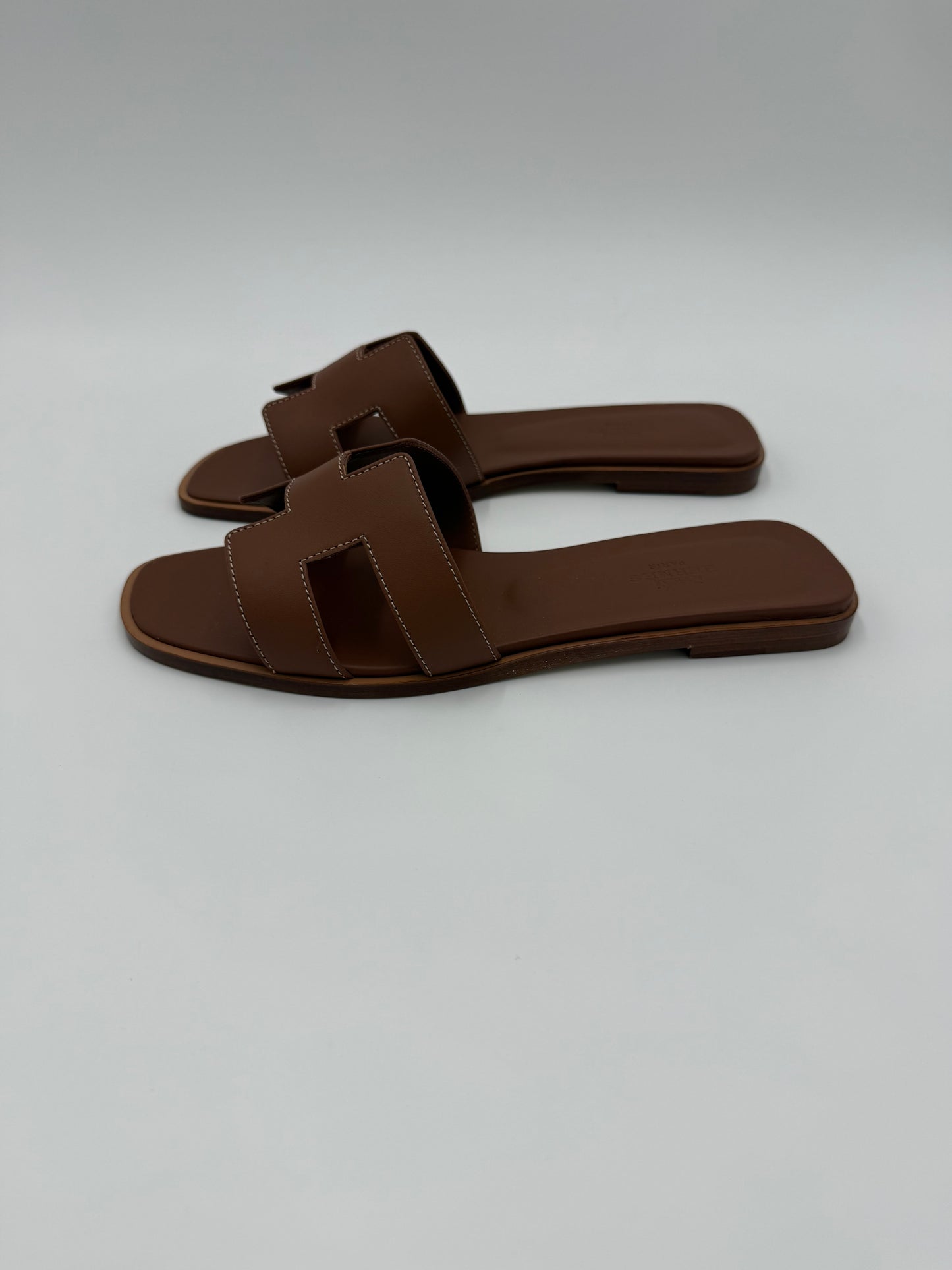 Hermès Sandali Oran in Pelle Gold