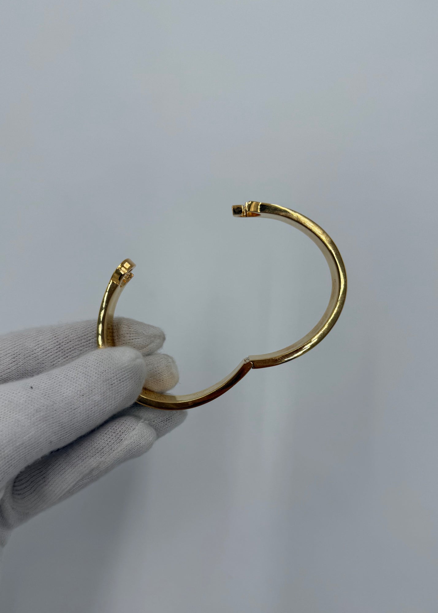 Gucci Bracciale Blondie Rigido Oro Smaltato Bianco