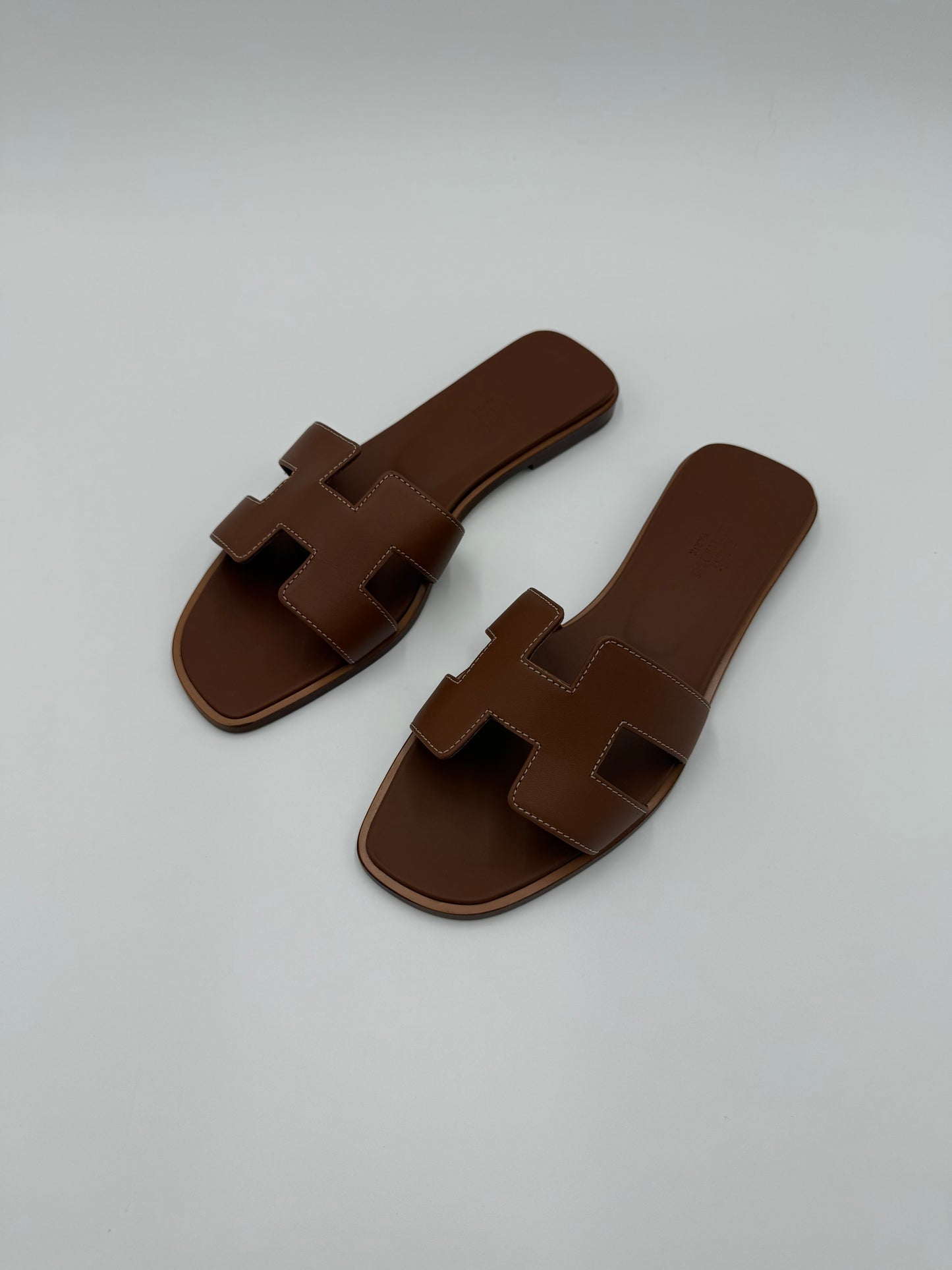 Hermès Sandali Oran in Pelle Gold
