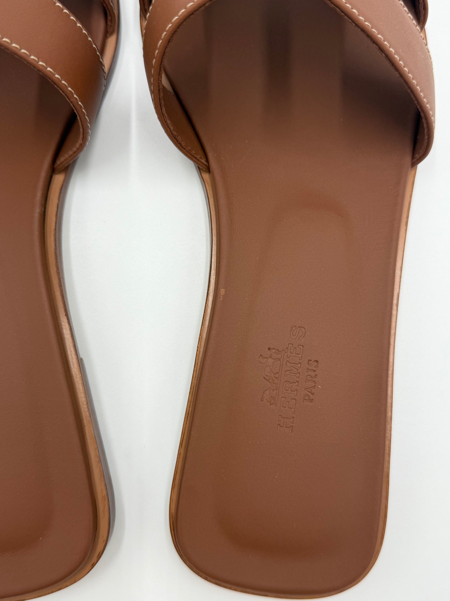 Hermès Sandali Oran in Pelle Gold