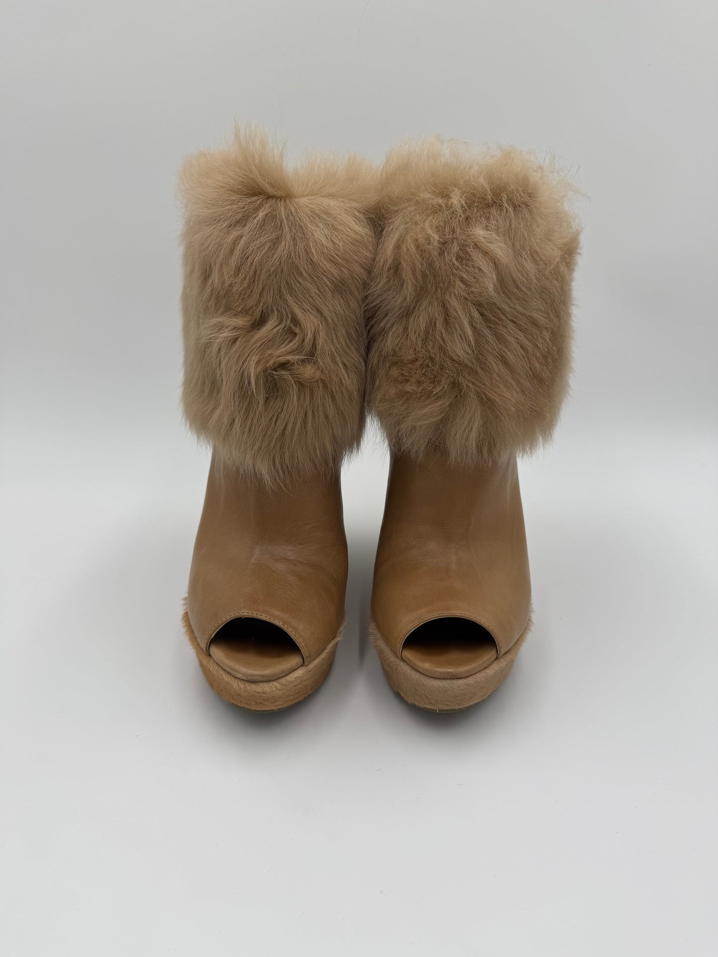 Prada Stivaletti Peep-Toe con Zeppa e Rivestimento in Pelliccia Beige