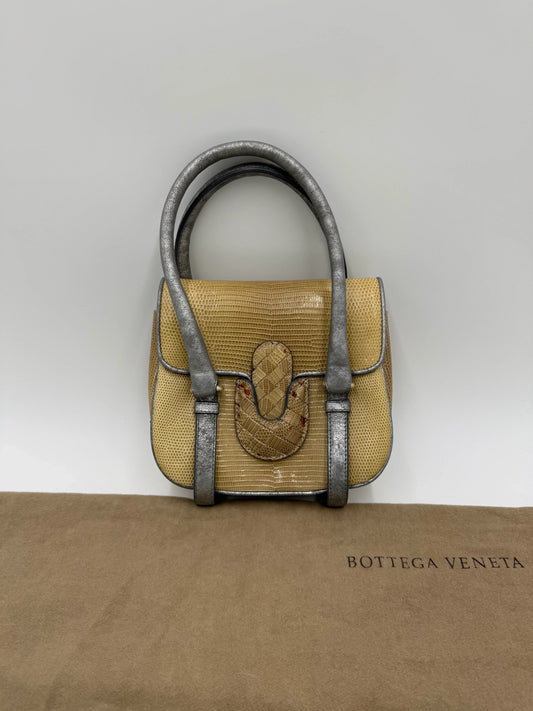 Bottega-Veneta-Borsa-Vintage-Top-Handle-in-Lucertola-e-Pelle-Metallizzata-Beige-69305826345284 - Pally Vintage Closet
