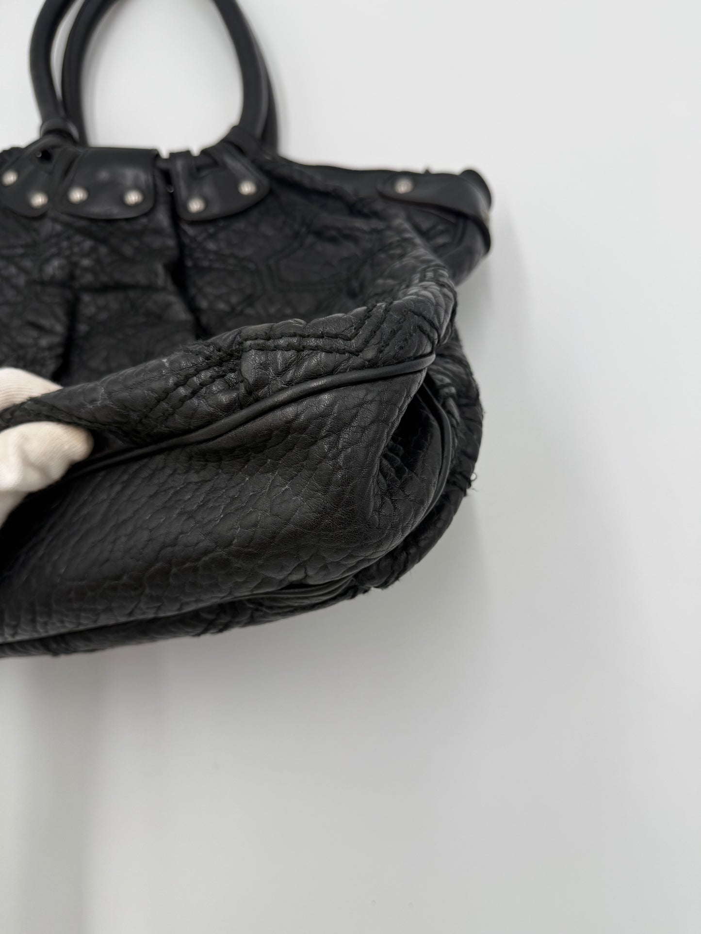 Salvatore Ferragamo Borsa Vintage Hobo in Pelle Nera
