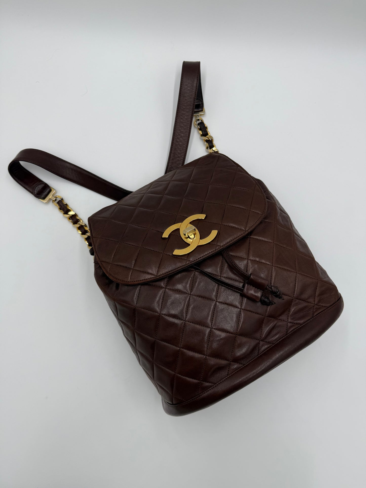 Chanel Zaino Vintage in Pelle Matelassé Marrone Scuro