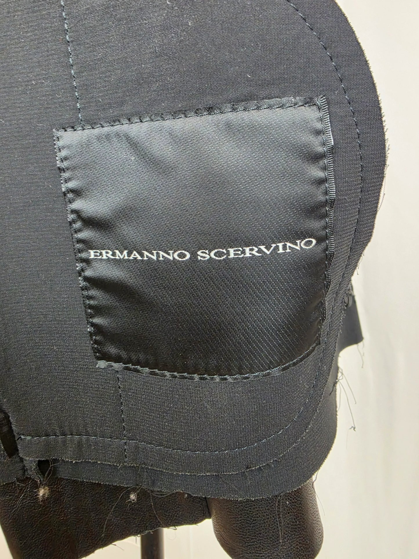 Ermanno-Scervino-Giacca-in-Pelle-con-Dettagli-Intrecciati-Nero-70263534289220 - Pally Vintage Closet