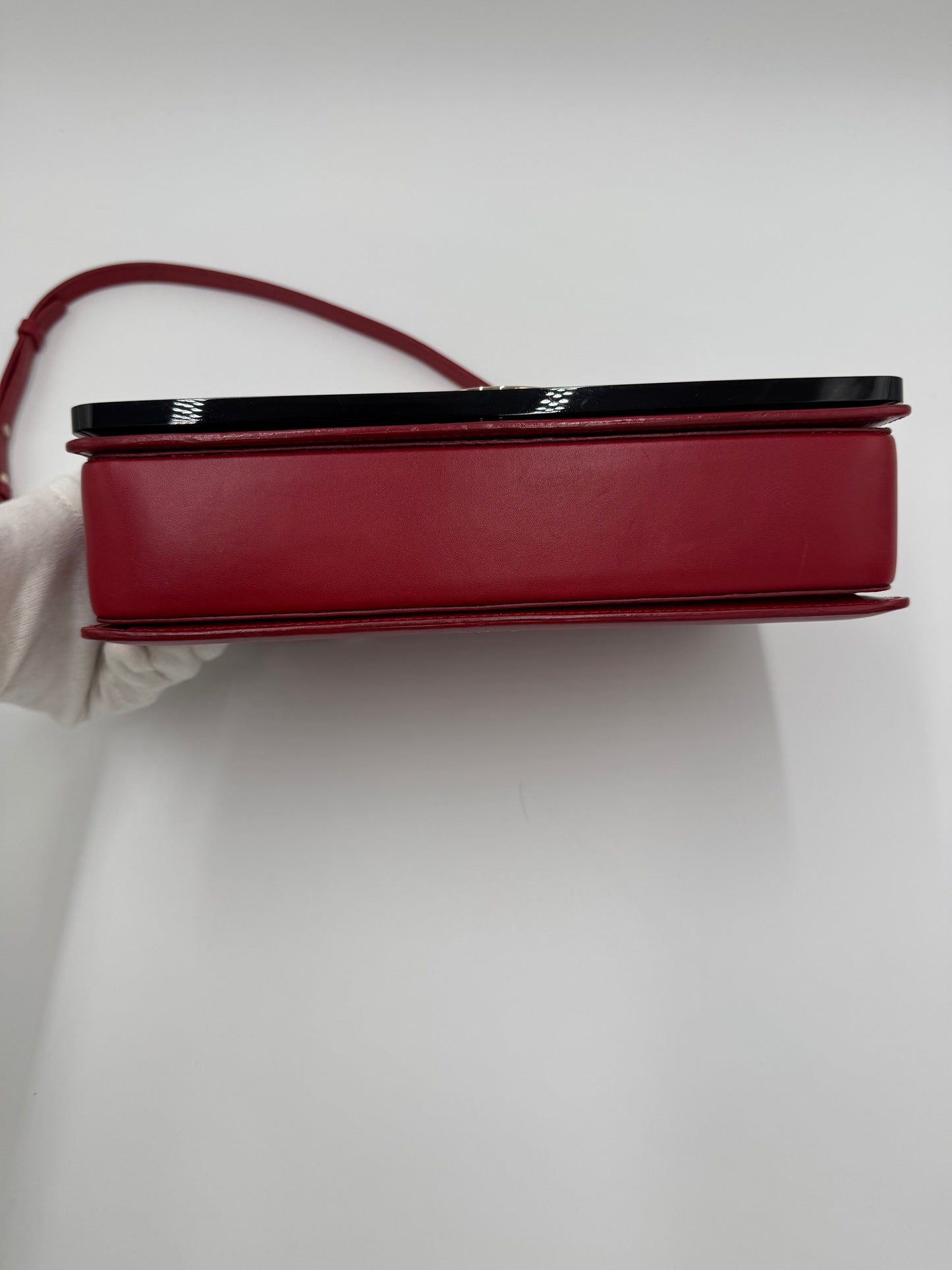 Bulgari Borsa Flap a Spalla in Pelle Rossa e Perspicio Nero