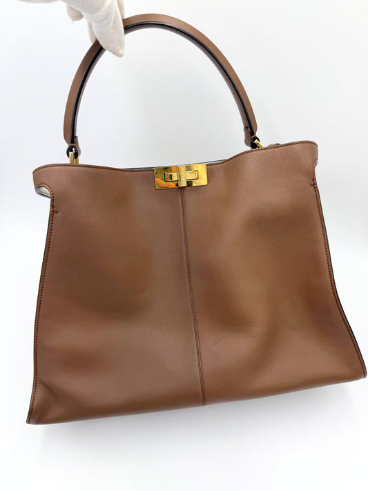 Fendi Borsa Peekaboo ISeeU Medium in Pelle Marrone con Interno Verde - Pally Vintage Closet