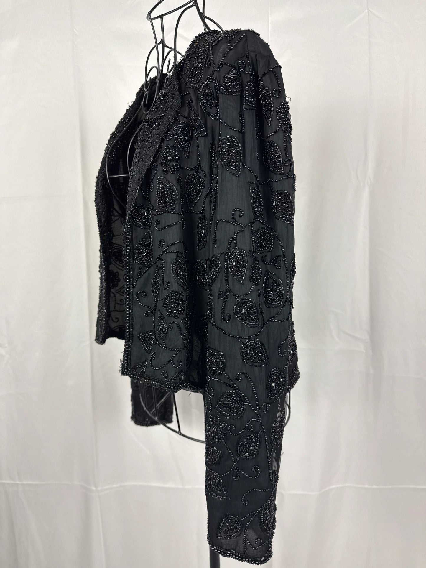 Giacca-Vintage-Sartoriale-con-Ricami-di-Perline-e-Lustrini-Nera-69093692834116 - Pally Vintage Closet