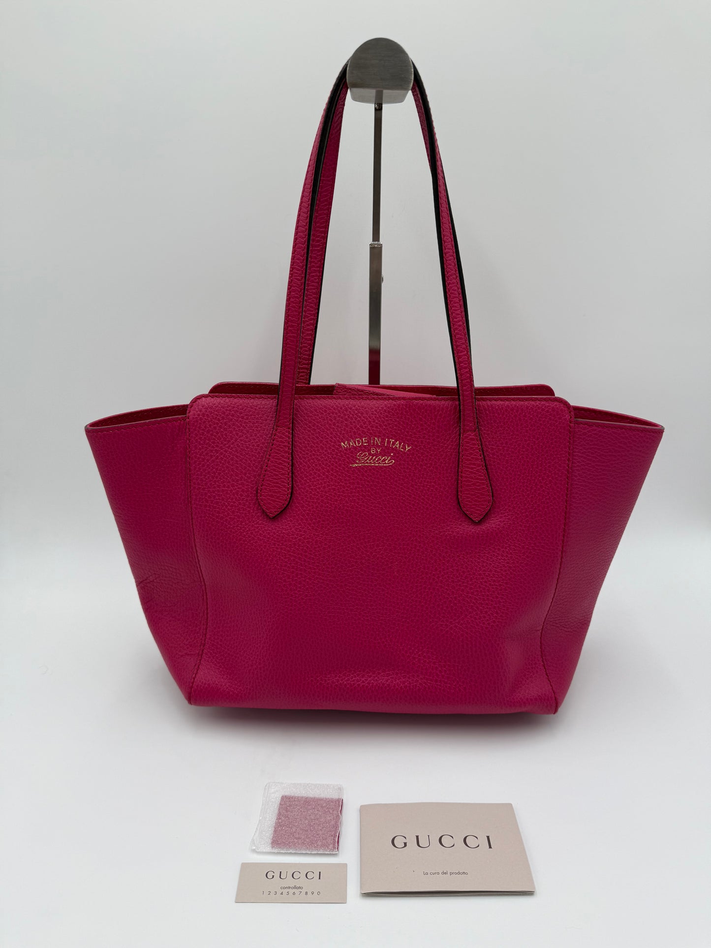 Gucci Borsa Tote Swing Media in Pelle Martellata Fucsia - Pally Vintage Closet