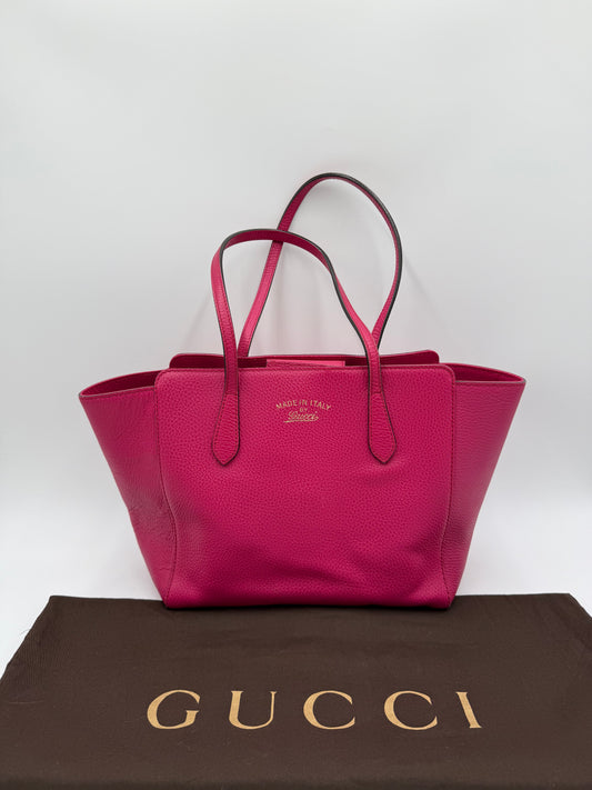 Gucci Borsa Tote Swing Media in Pelle Martellata Fucsia - Pally Vintage Closet