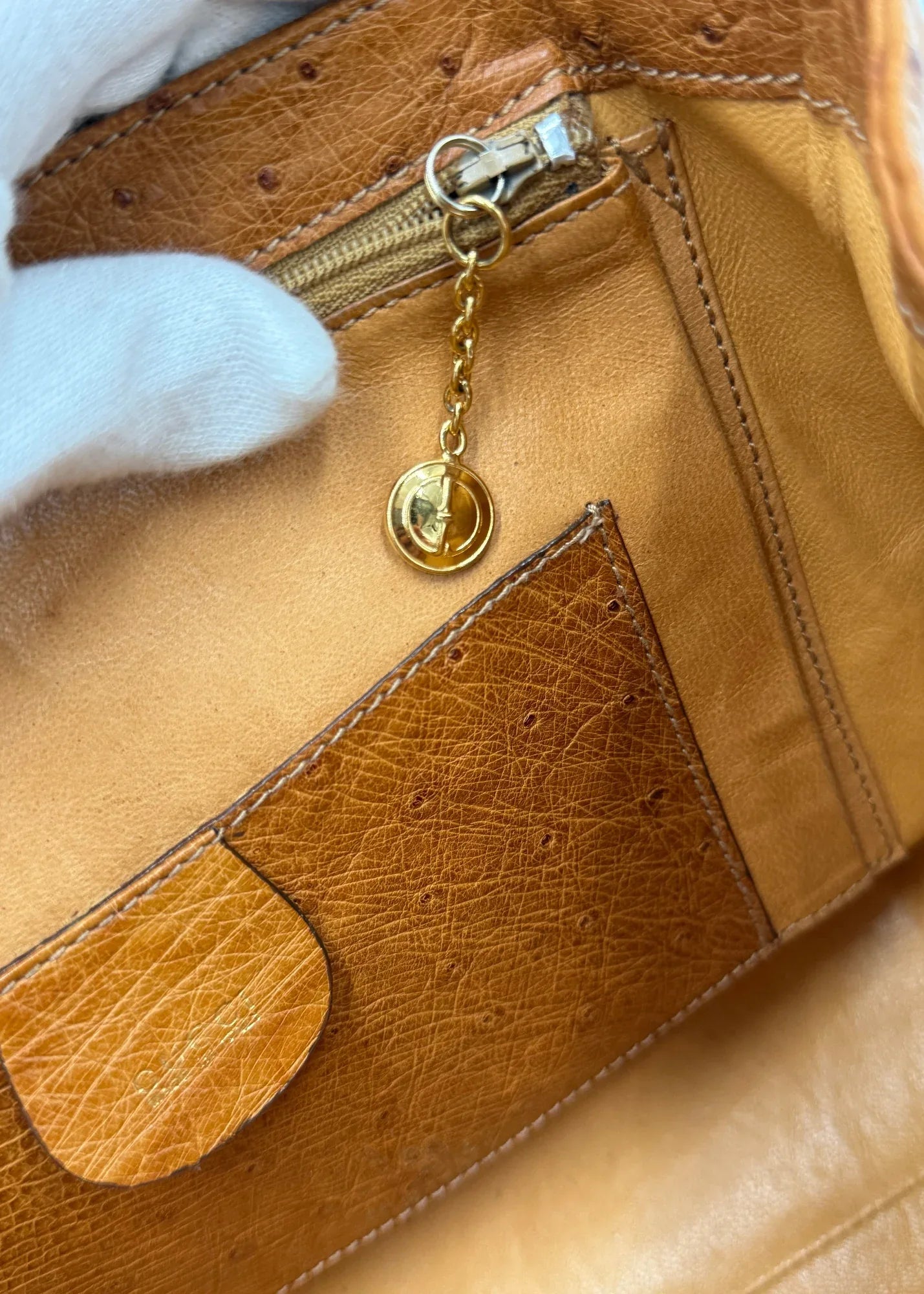 Gucci-Borsa-Vintage-Convertible-Bamboo-Top-Handle-in-Struzzo-Cognac-66026363060548 - Pally Vintage Closet