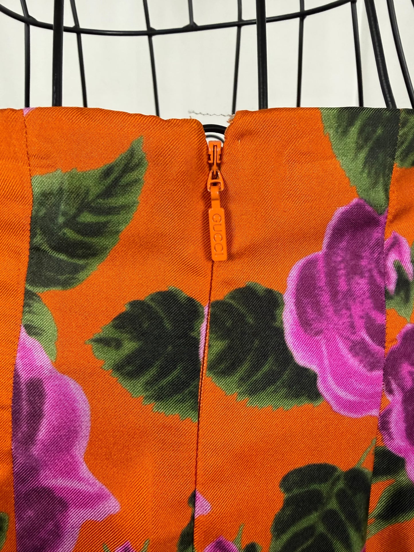 Gucci-Completo-Gonna-e-Blusa-Stampa-Floreale-Arancione-69083339096388 - Pally Vintage Closet