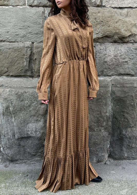 Gucci-Maxi-Vestito-in-Seta-Jacquard-GG-Beige-69082580582724 - Pally Vintage Closet