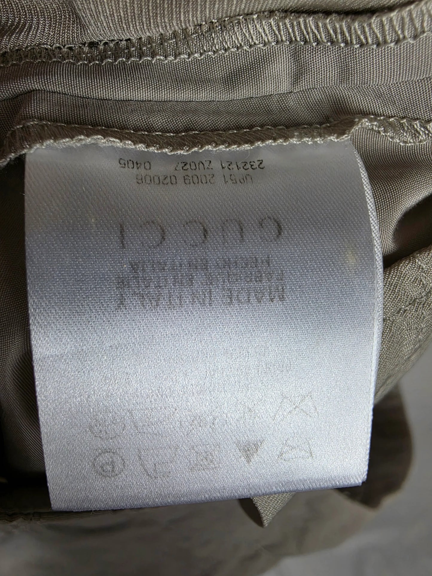 Gucci-Pantaloni-Chinos-Vintage-by-Frida-Giannini-con-Dettaglio-Morsetto-Beige-70263517512004 - Pally Vintage Closet