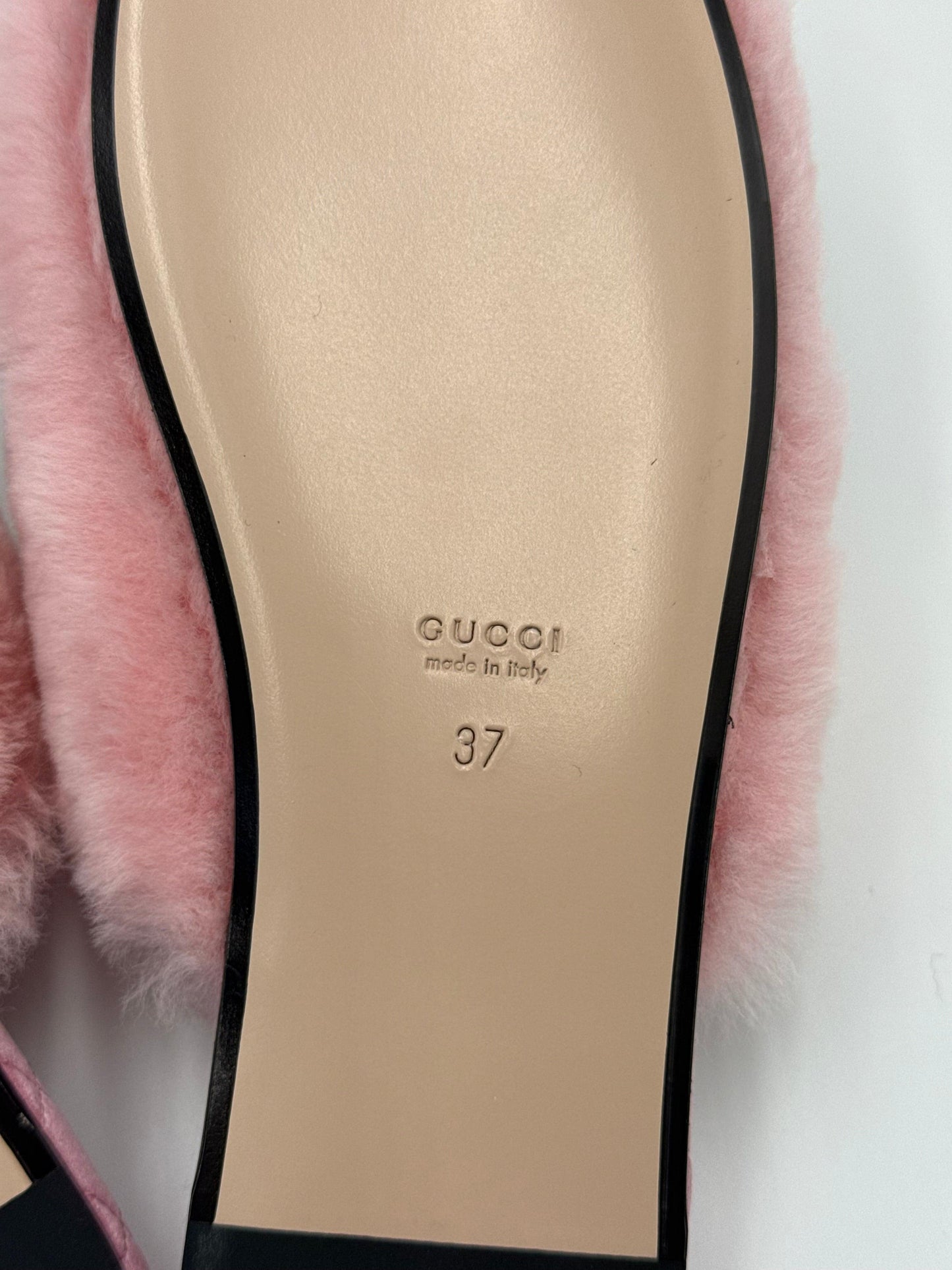 Gucci Slippers Sabot Plush by Alessandro Michele Rosa - Pally Vintage Closet