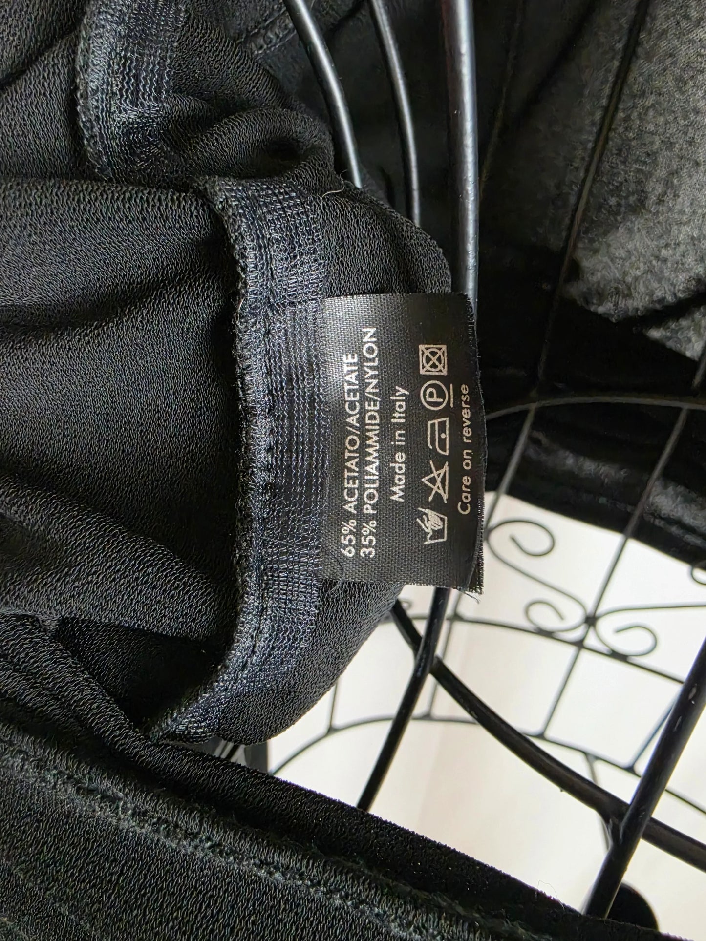 Gucci Top Tom Ford a Maniche Lunghe con Scollo a Drappeggio Nero - Pally Vintage Closet