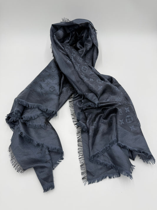 Louis Vuitton Sciarpa Shawl Monogram in Lana Blu Navy - Pally Vintage Closet