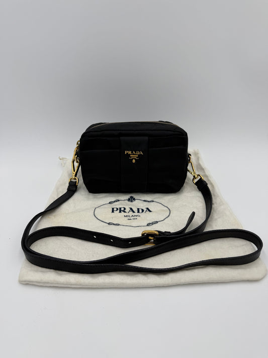 Prada Borsa a Tracolla Vintage Fiocco Mini in Nylon Nero - Pally Vintage Closet