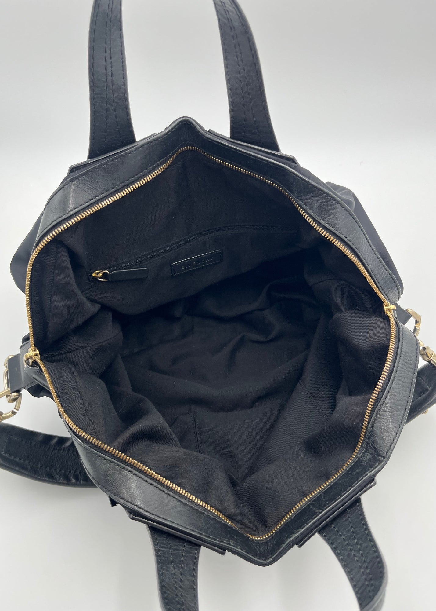 Givenchy Borsa Nightingale Nylon Nera