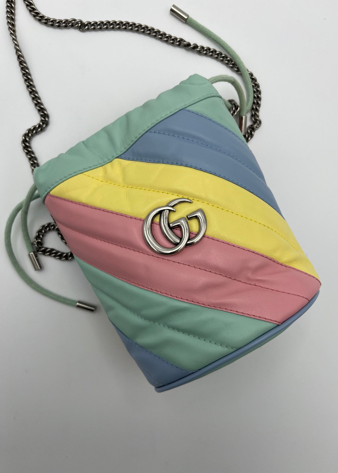 Gucci Borsa a secchiello GG Marmont Diagonal 2.0 Pastello