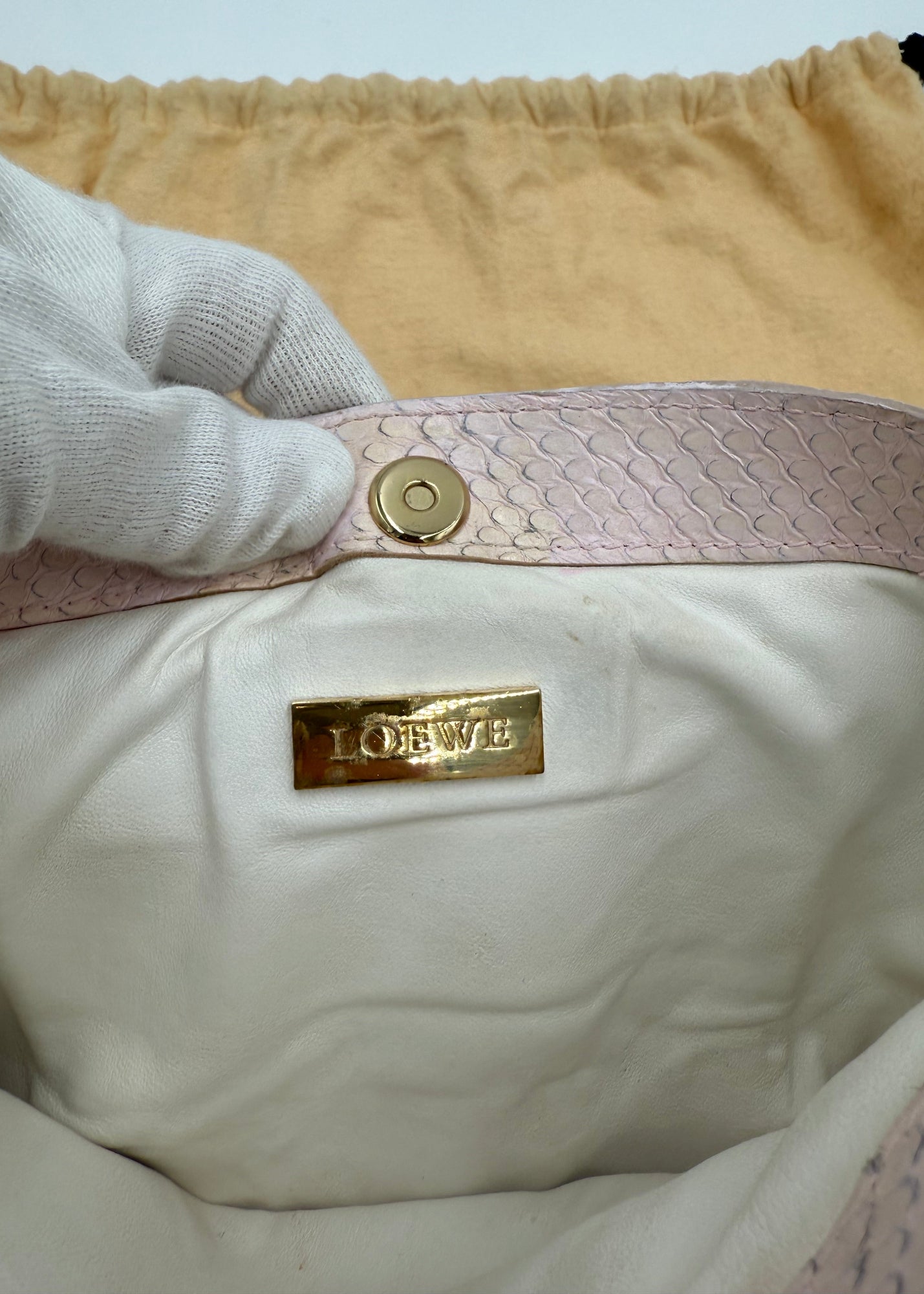 Loewe Pochette Vintage in Pelle di Pitone Rosa