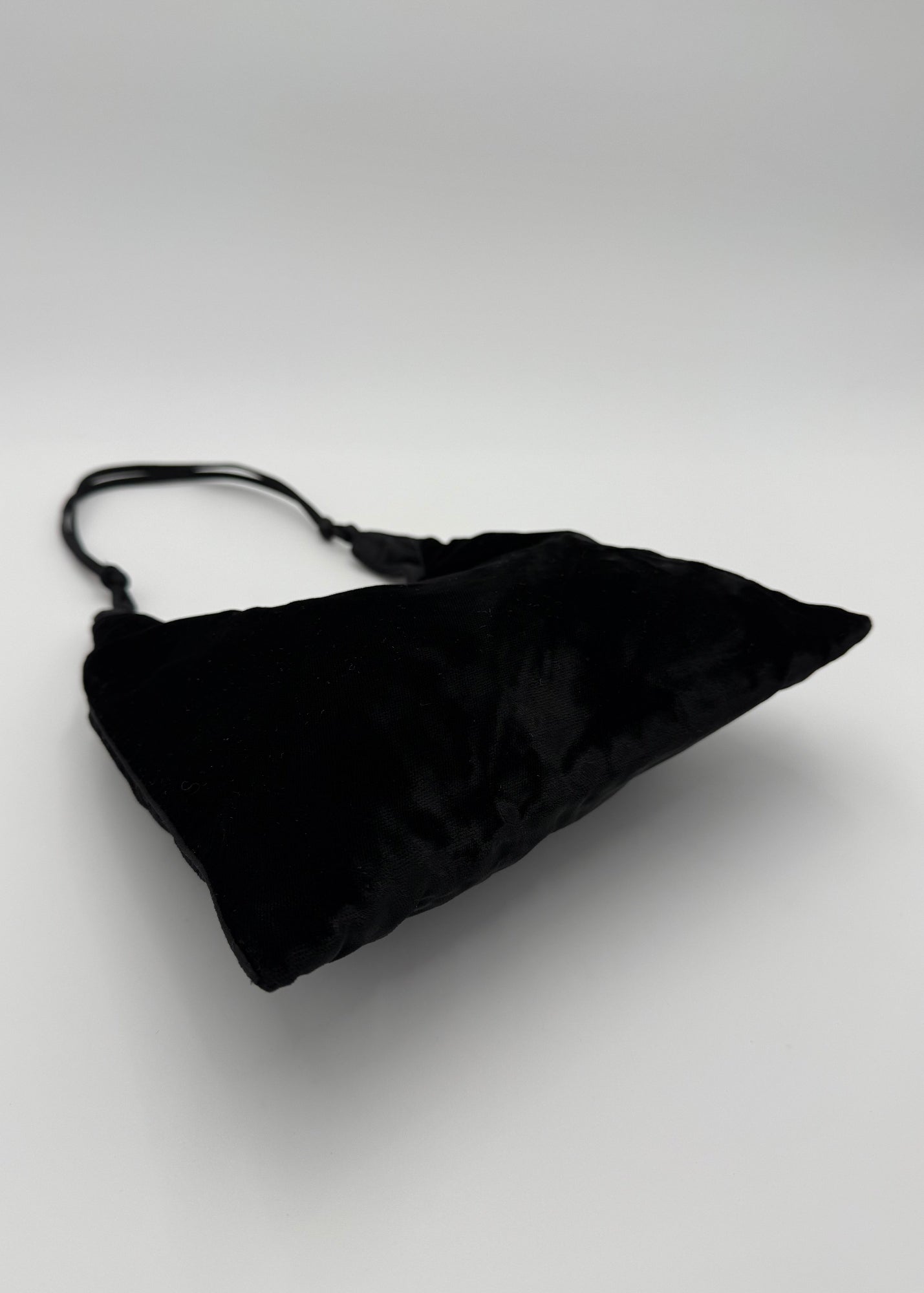 Prada Borsa Vintage in Velluto Liscio Nero