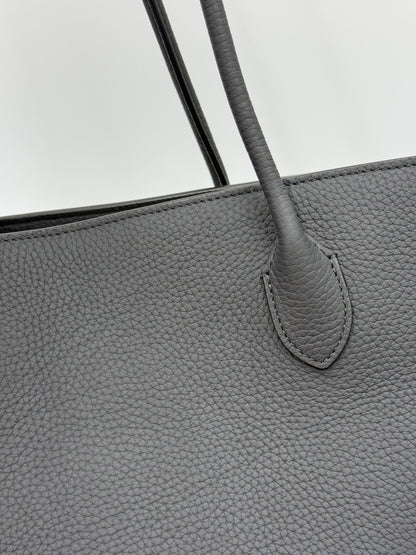The Row Borsa Tote Marlo in Pelle Granulata Nera