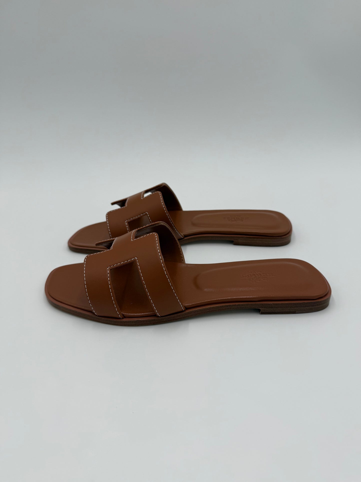 Hermès Sandali Oran in Pelle Gold