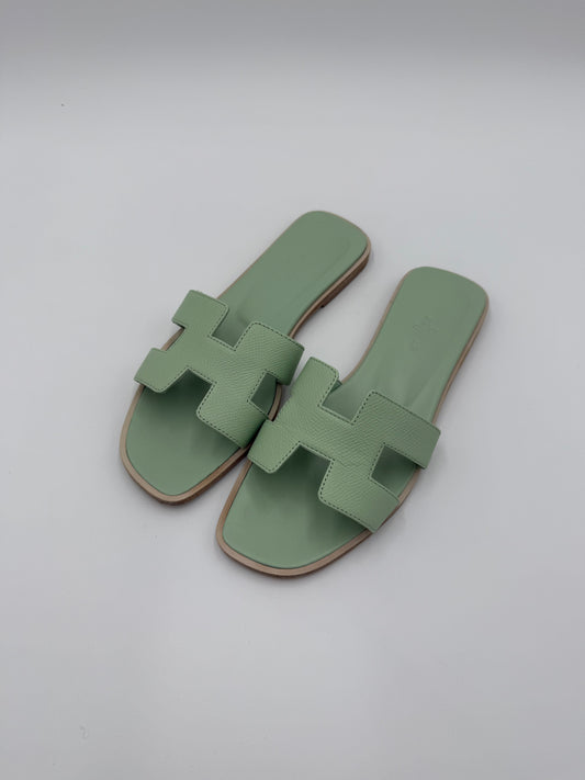 Hermès Sandali Oran in Pelle Epsom Vert Jade