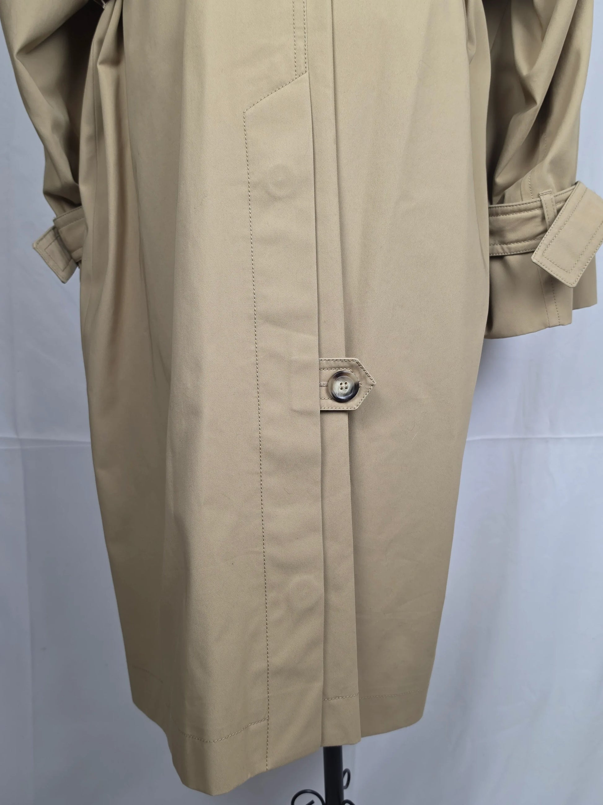 1F720803-89E2-4E68-9815-487A6A7D03E6 - Pally Vintage Closet