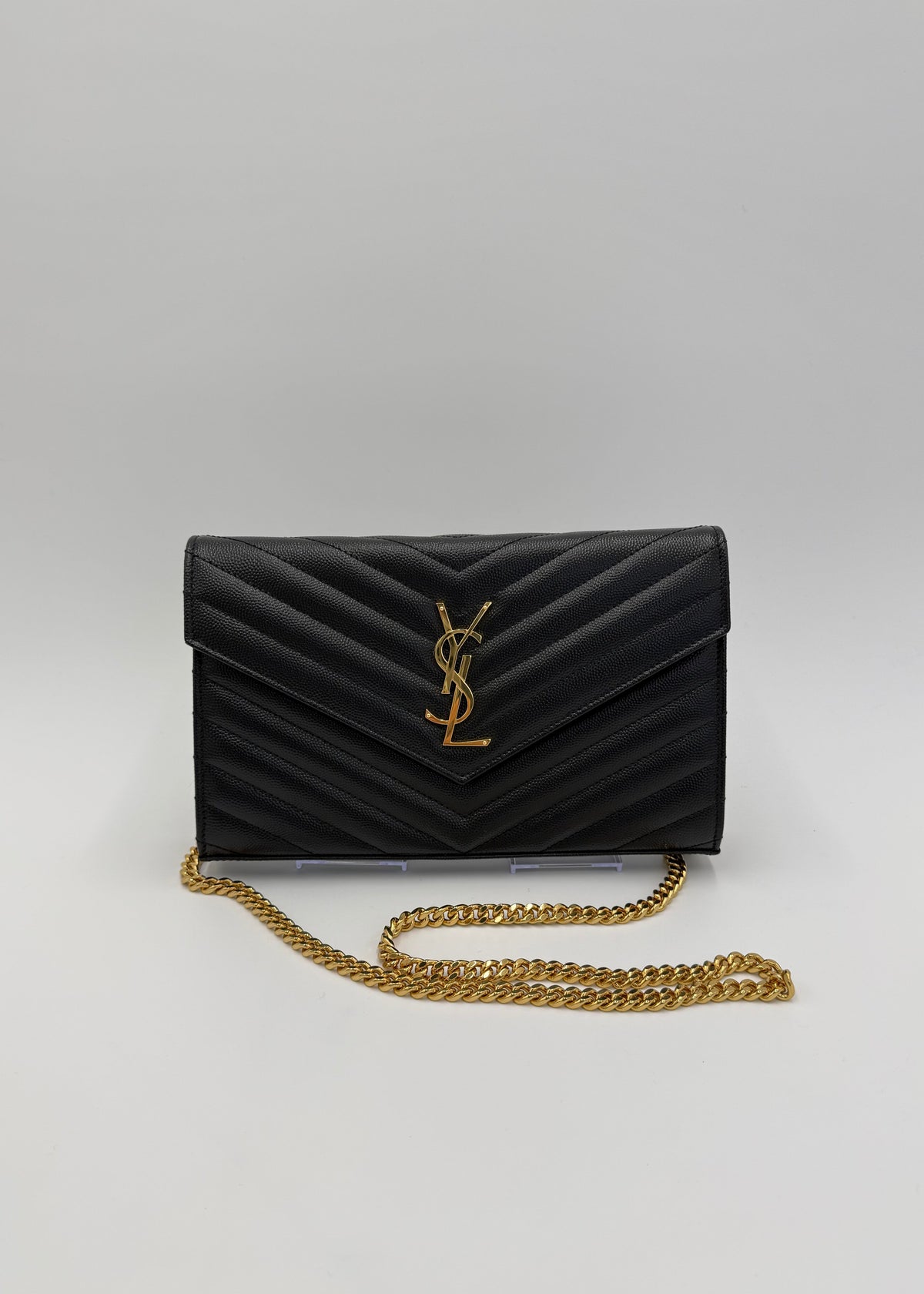Saint Laurent Borsa a Tracolla Cassandre in Pelle Grain de Poudre con Hardware Dorato Nera
