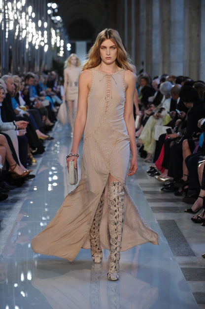 Salvatore Ferragamo Abito da Sera Resort 2013 in Seta con Micro-Borchie Nude