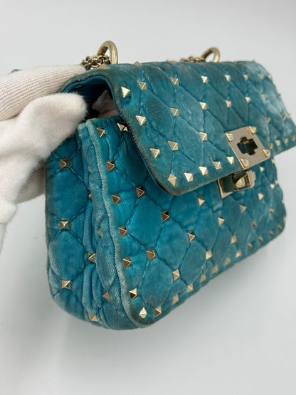 Valentino Garavani Borsa Rockstud Spike Small in Velluto Azzurro