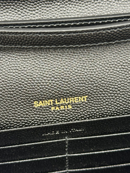Saint Laurent Borsa a Tracolla Cassandre in Pelle Grain de Poudre con Hardware Dorato Nera