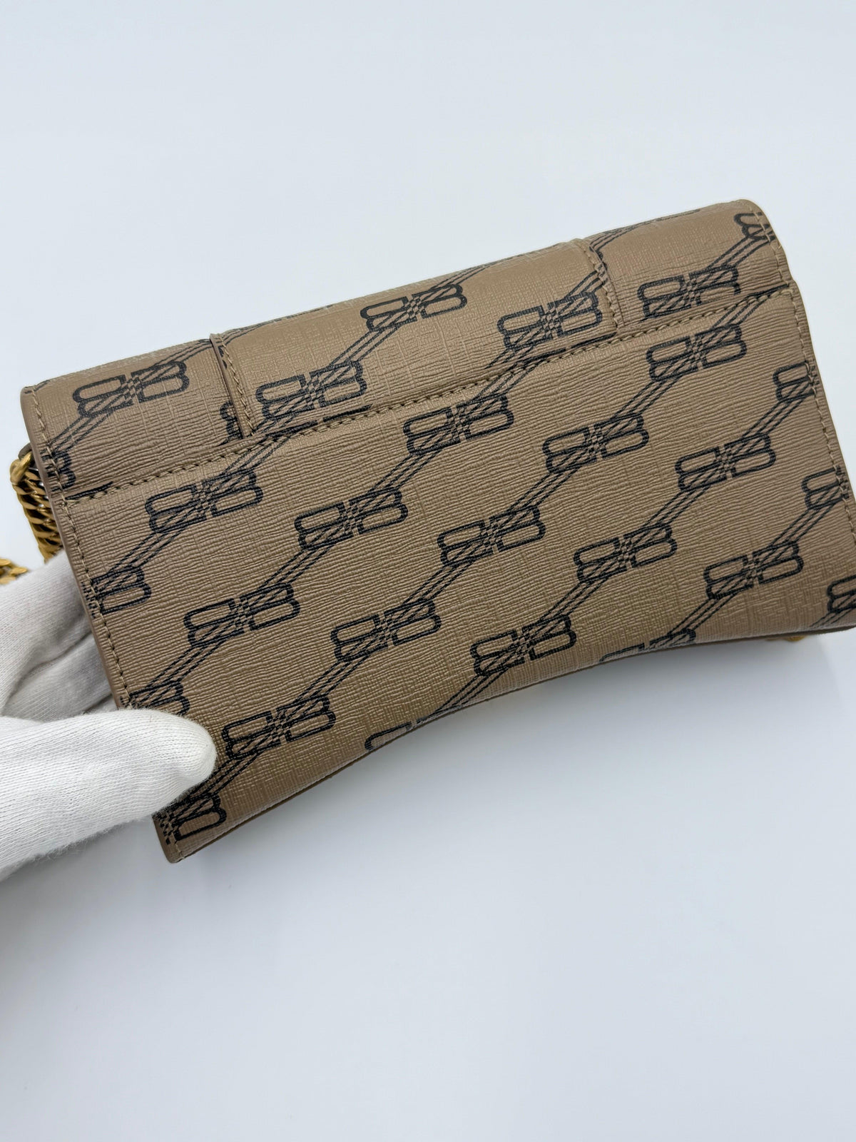 Balenciaga Borsa Hourglass Wallet on Chain Monogramma BB Marrone
