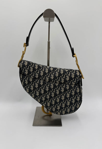 4D028A78-AF86-499B-9B5E-F4E6877C3AE0 - Pally Vintage Closet