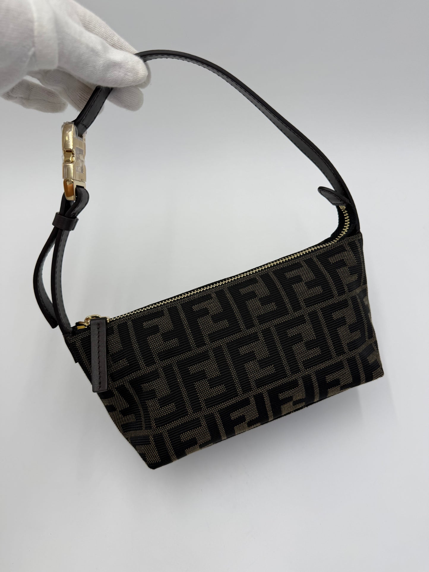 Fendi Borsa a Mano Vanity Pouch in Tela Zucca Monogram Marrone