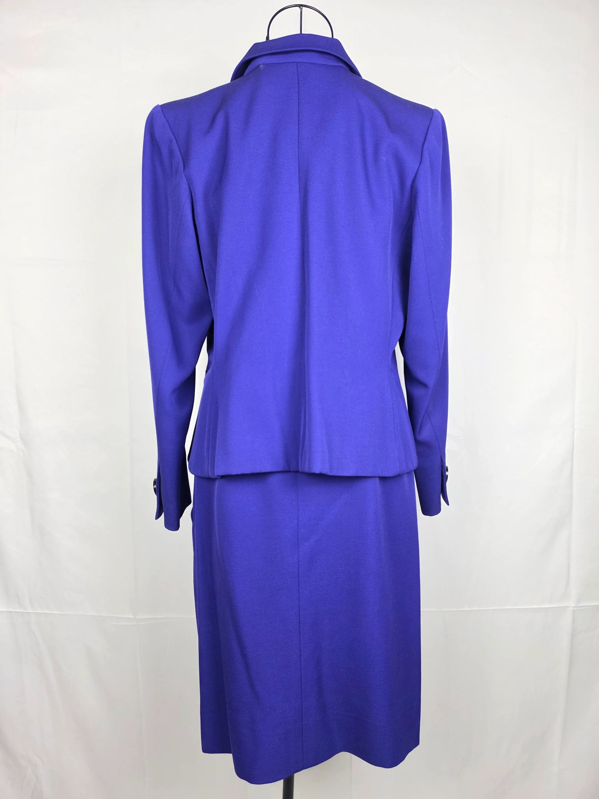 5FA25ACF-D615-4EE3-9705-CFD62E557852 - Pally Vintage Closet