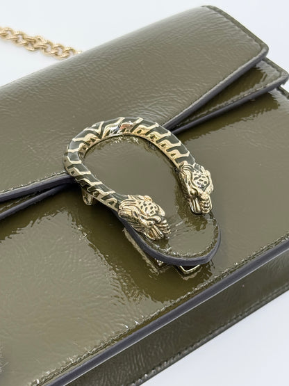 Gucci Borsa a Tracolla Dionysus Small in Pelle Verniciata Verde Oliva