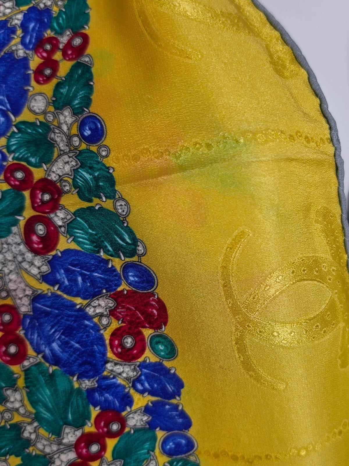 Vintage Cartier Must de Cartier Silk Scarf with Yellow Jewelry Motif