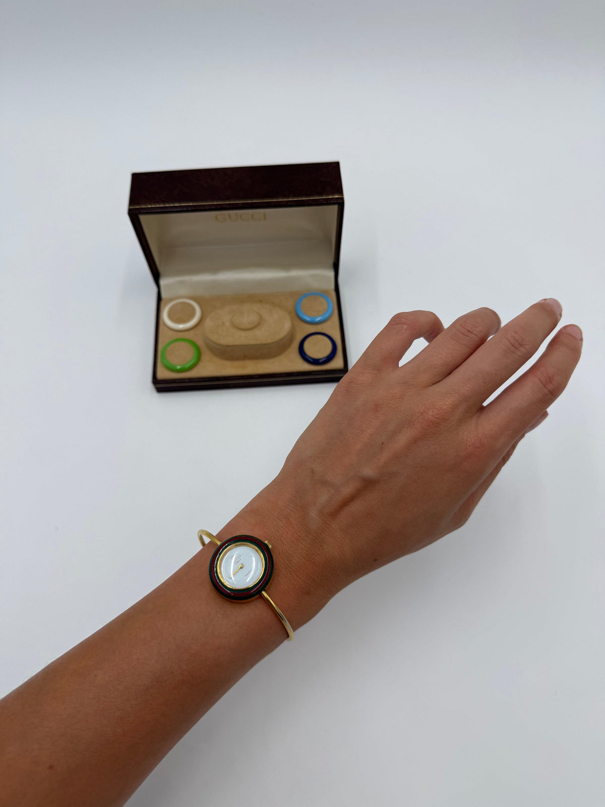 Gucci Orologio Vintage 1100-L con Ghiere Intercambiabili Placcato Oro